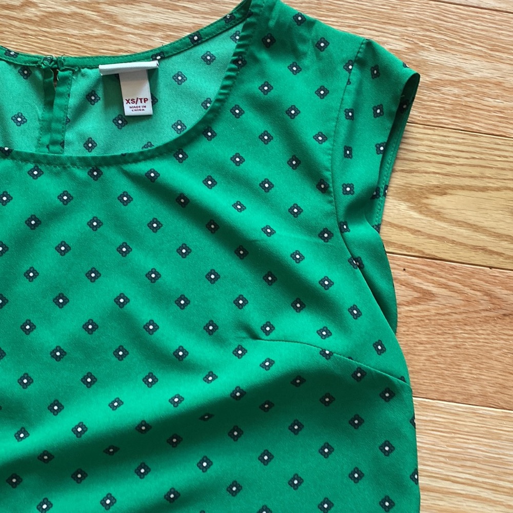Polyester top - Picture 6 of 10
